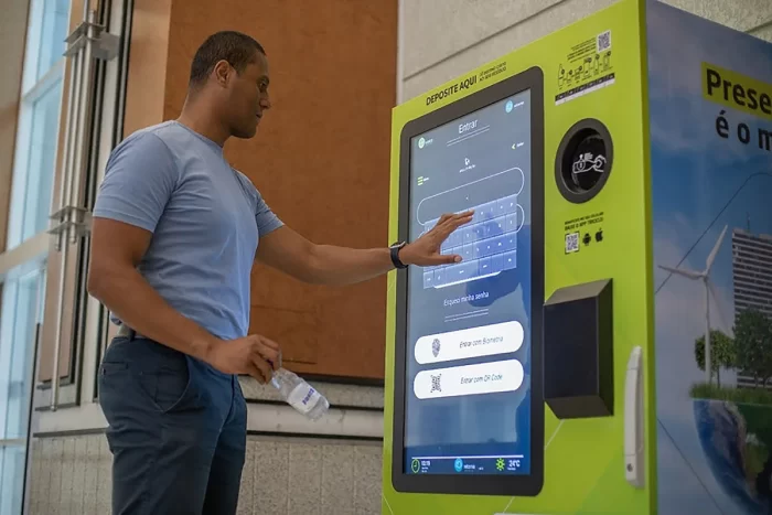 Resíduos recicláveis começam a valer créditos no app do iFood